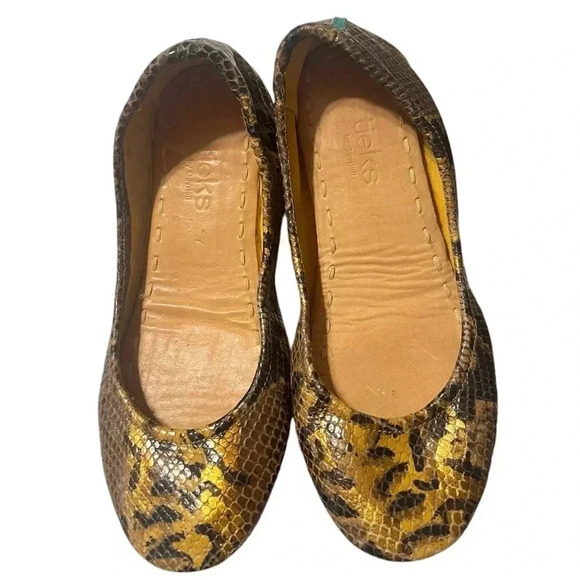 Tieks Shoes - Tieks mocha snake size 7